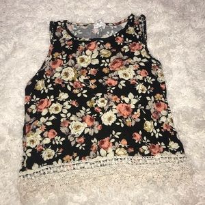 BLACK FLORAL TANK TOP